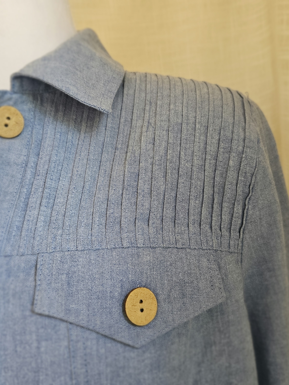 Draper’s & Damon’s Blue Chambray Pintuck Button Up Jacket Top Medium - Picture 8 of 16